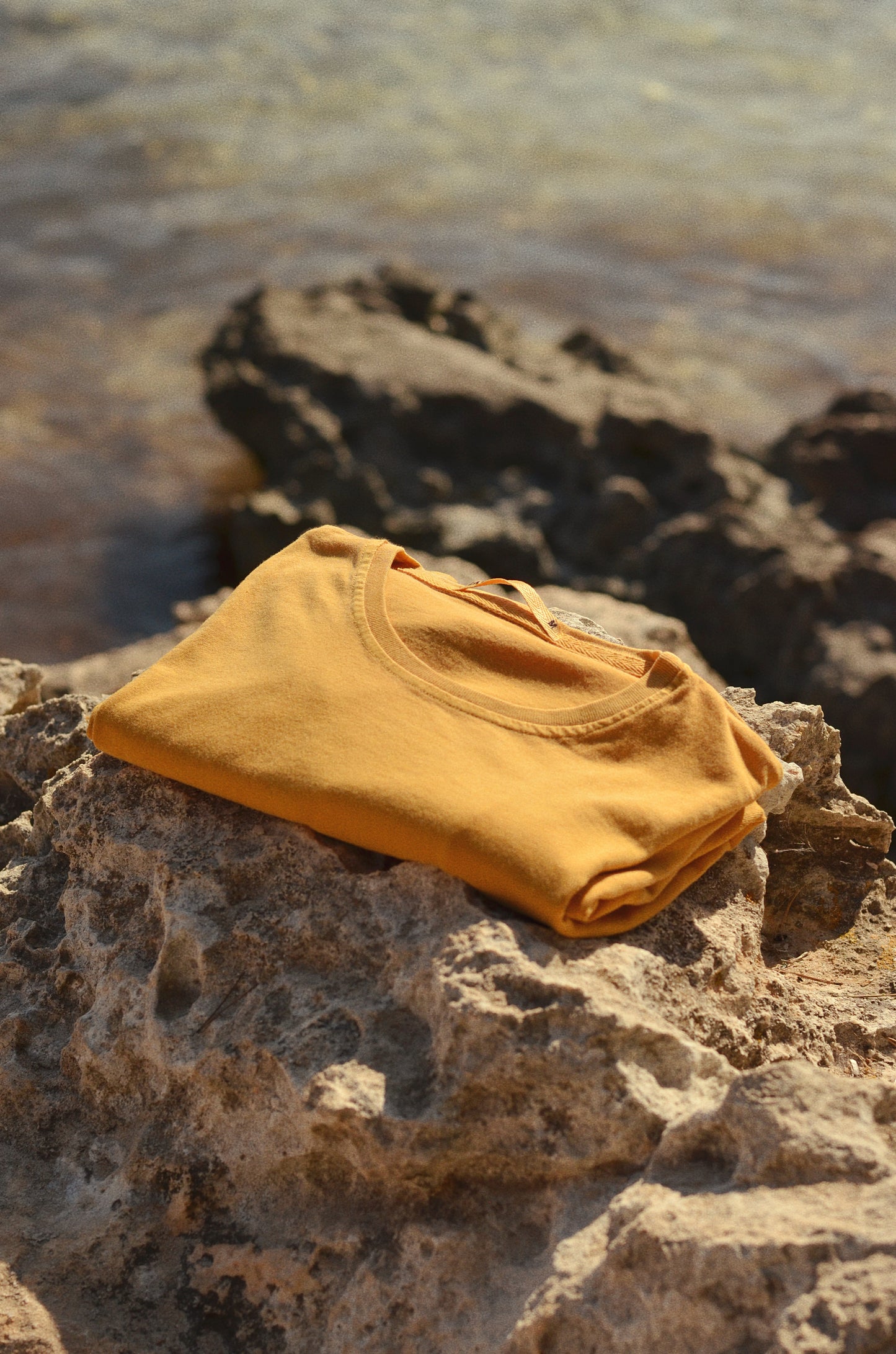 T-shirt - yellow