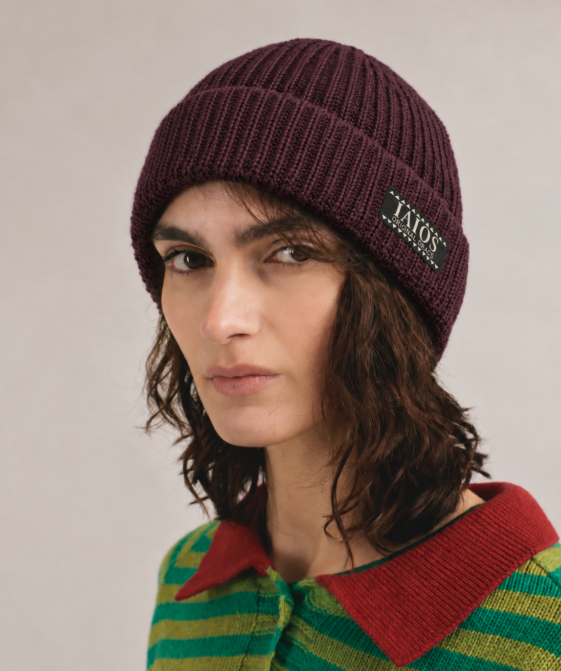 maroon cap