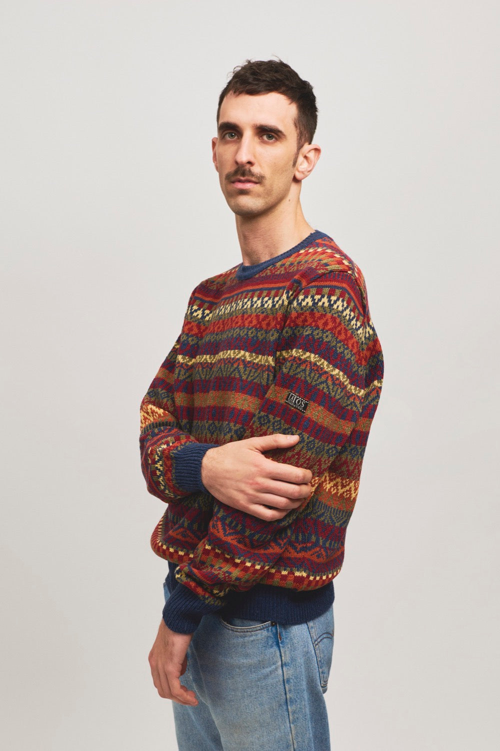 Jersey IAIOS de punto colorido con tonos cálidos de otoño