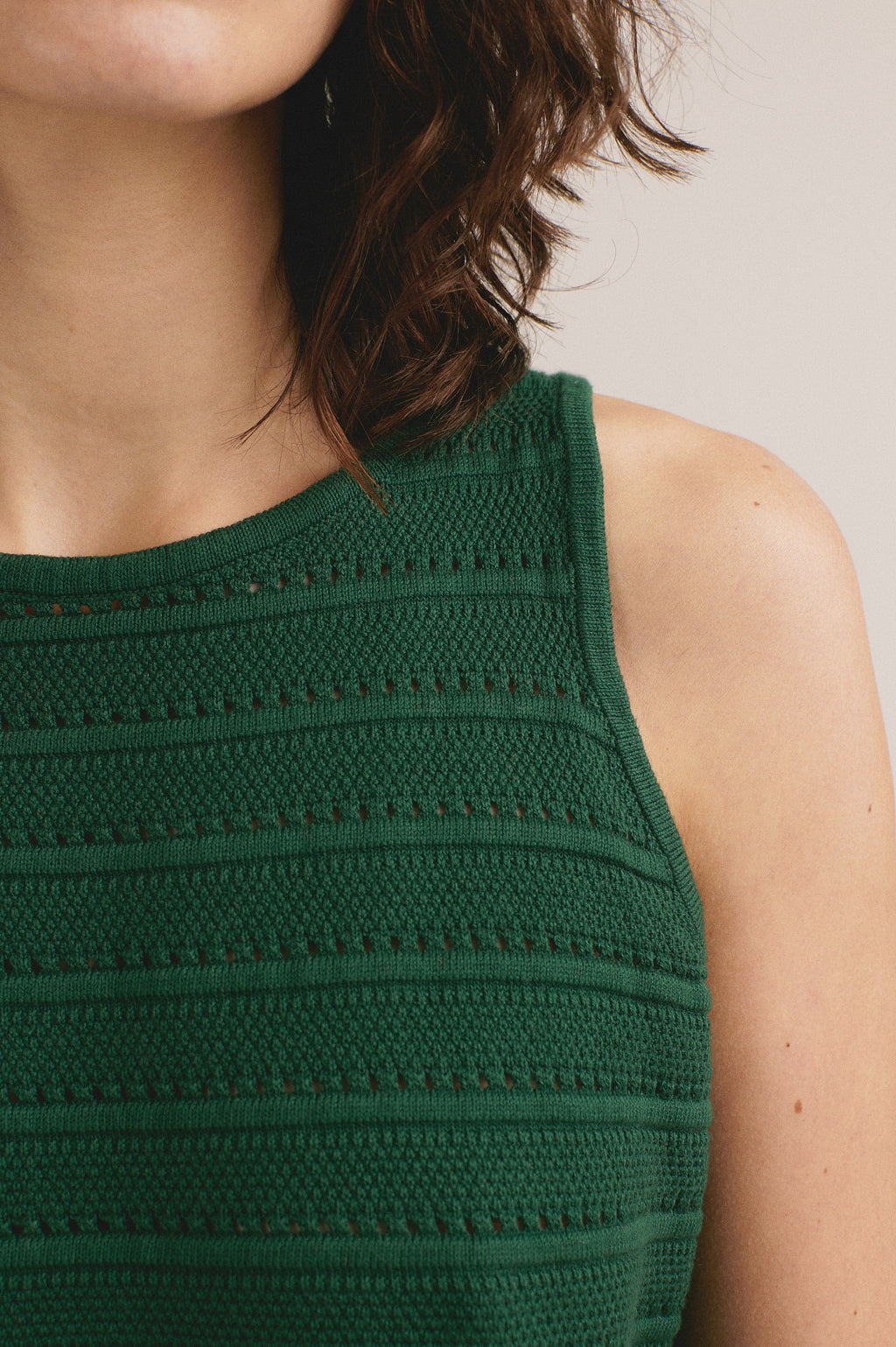 Top tricot punto verde sin tirantes