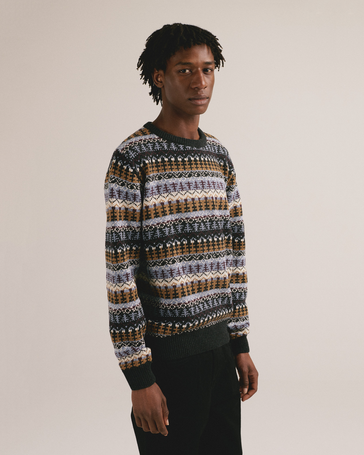 Jersey jacquard Fernando de IAIOS para hombre, vista de tres cuartos