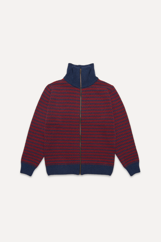 Jersey cardigan unisex IAIOS burdeos y azul marino con cremallera completa y patrón de espigas, fotografía en plano (flat lay), hecho en Catalunya (España) con hilo reciclado.