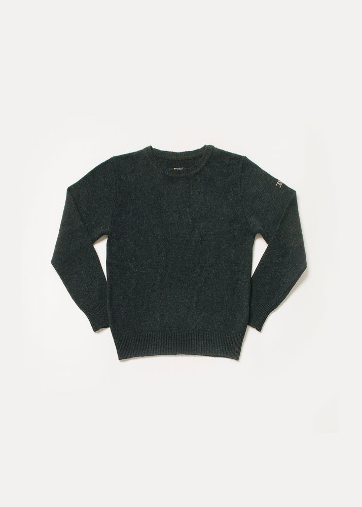 Jersey de punto para hombre en color negro antracita con diseño sencillo, ideal para otoño invierno.