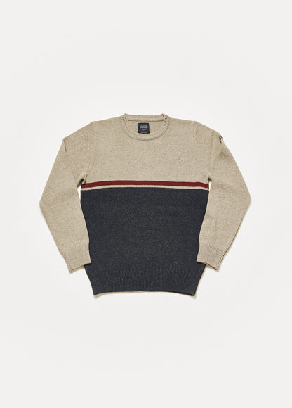 Men's or unisex knitted sweater. The upper half of the sweater is light brown and the lower half is black. A maroon line separates both stripes.